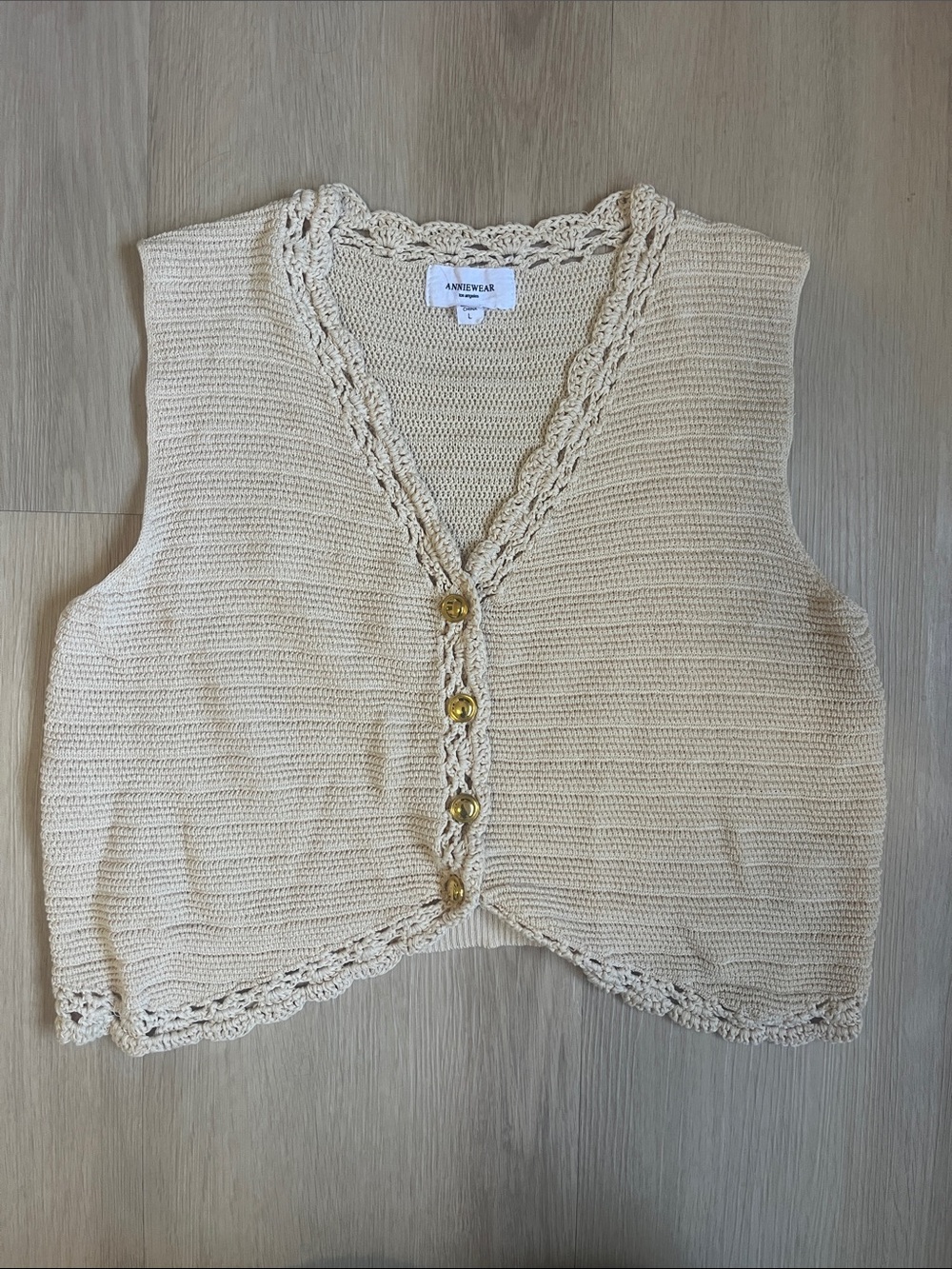Anniewear Cozy Crochet Button Down V-Neck Cropped Knit Vest Large
